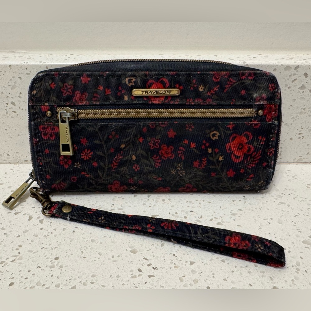 Travelon Wallet Women’s Floral Wristlet Black